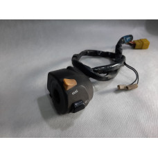 Переключатель левый пульт Suzuki Skywave CJ42A AN250-2 burgman
