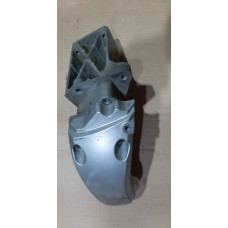 Рычаг боковой к двигателю Honda Silver Wing 600 2002г.в. 